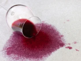 O Método Completo para Remover Vinho de Qualquer Tecido